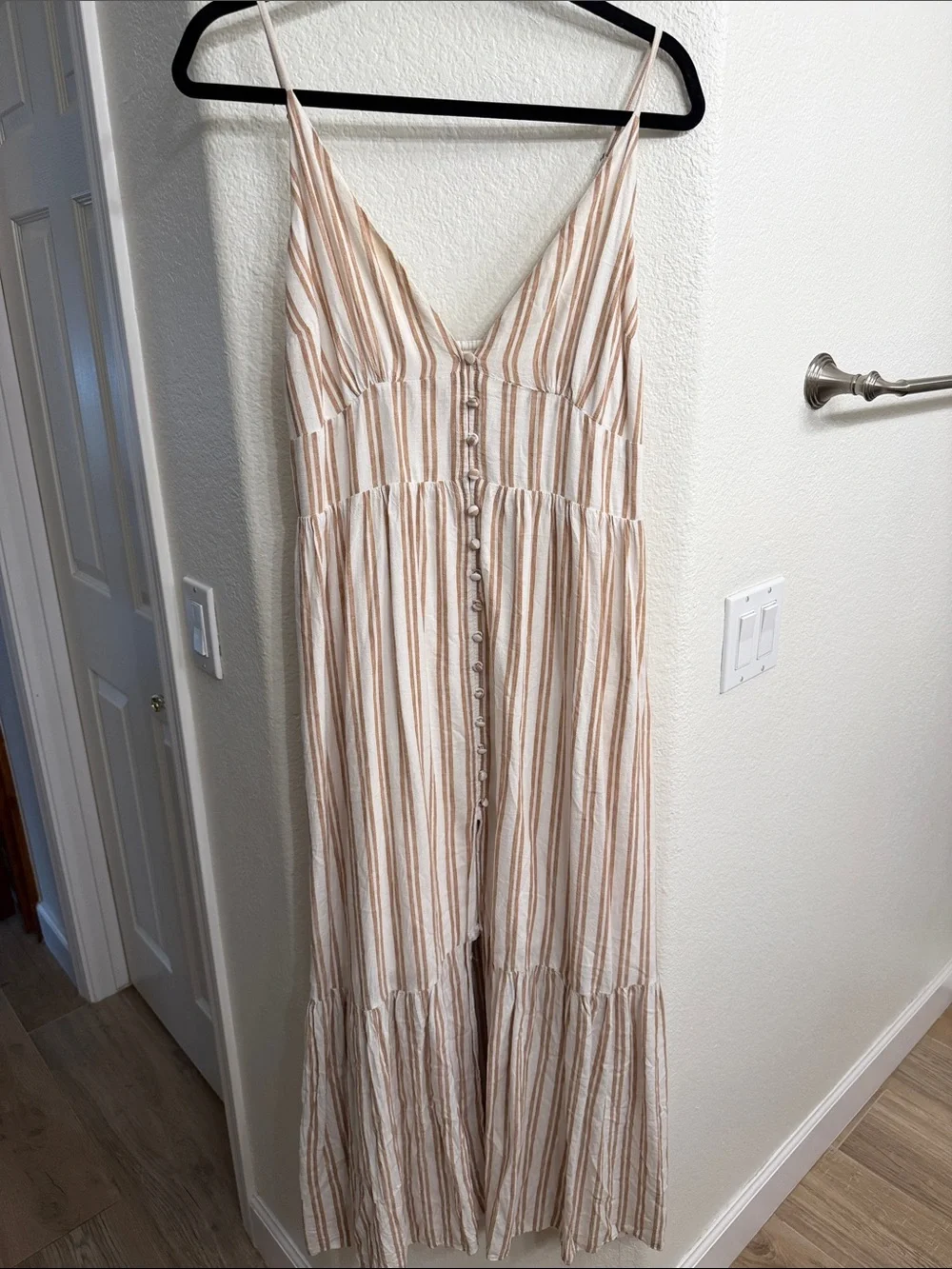 Abercrombie & Fitch Cream and Tan Striped Maxi Dress